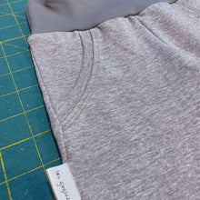 Charger l&#39;image dans la galerie, Pantalon de style &quot;jogger&quot; évolutif - Gris chiné
